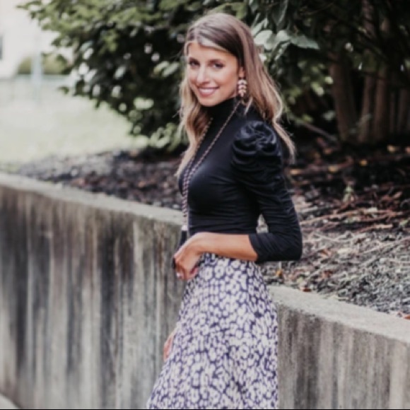 Rouch sleeve bodysuit - Picture 7 of 12